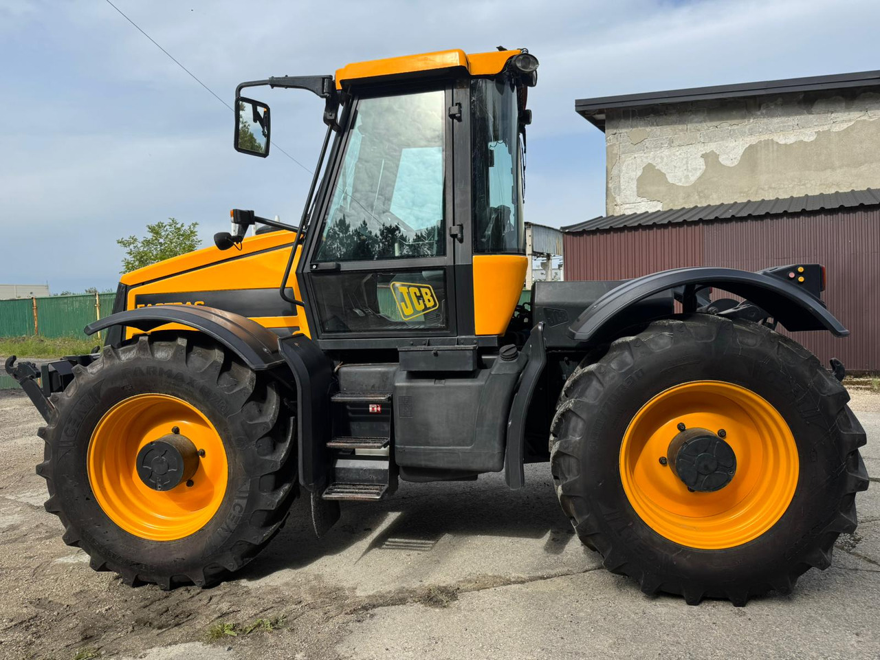 JCB FASTRAC 2140 - Tracteur agricole: photos 3 JCB FASTRAC 2140 - Tracteur agricole: photos 3