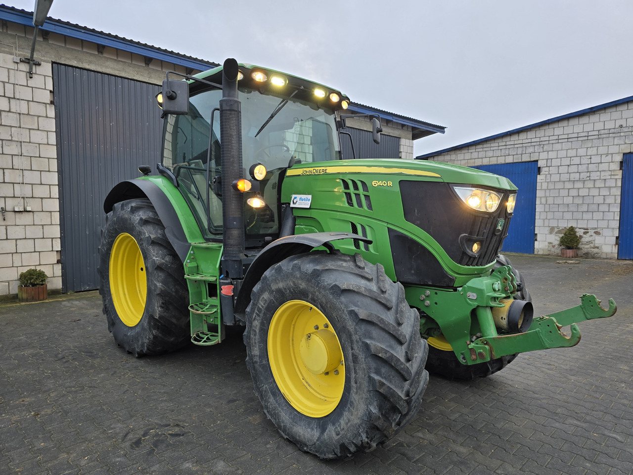 JOHN DEERE 6140R - Tracteur agricole: photos 1 JOHN DEERE 6140R - Tracteur agricole: photos 1