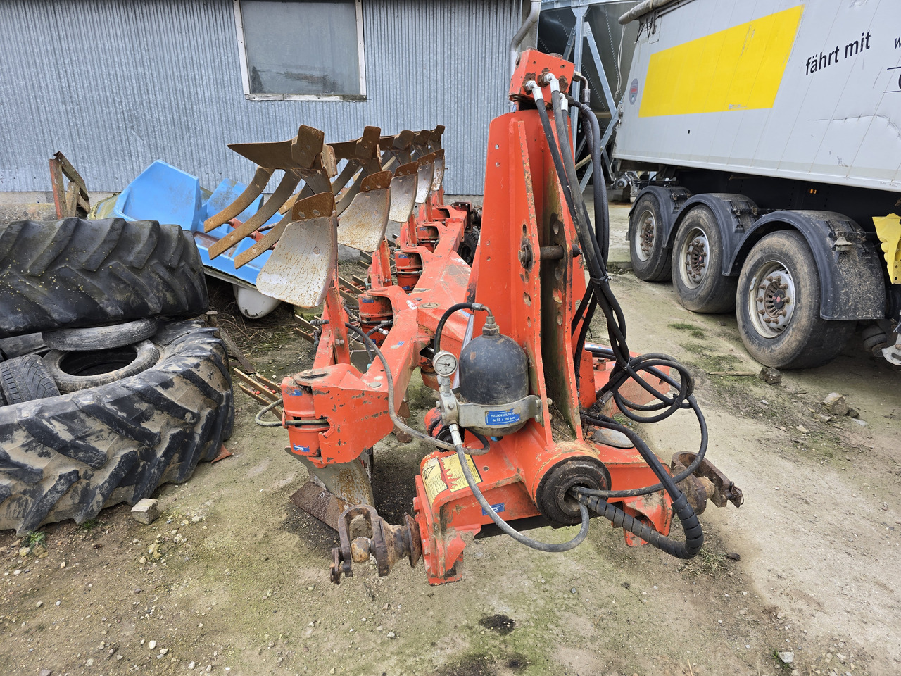 KUHN VARI-MASTER 120 - Charrue: photos 5 KUHN VARI-MASTER 120 - Charrue: photos 5