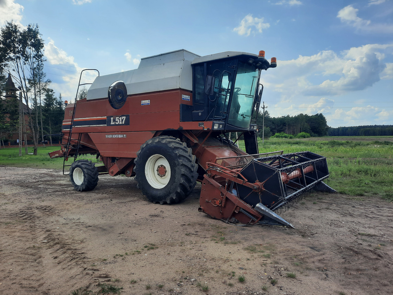 Moissonneuse-batteuse LAVERDA L517 MCS
