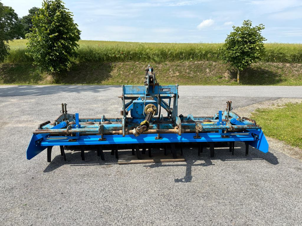 Lemken Zirkon 9/300 - Herse: photos 1 Lemken Zirkon 9/300 - Herse: photos 1