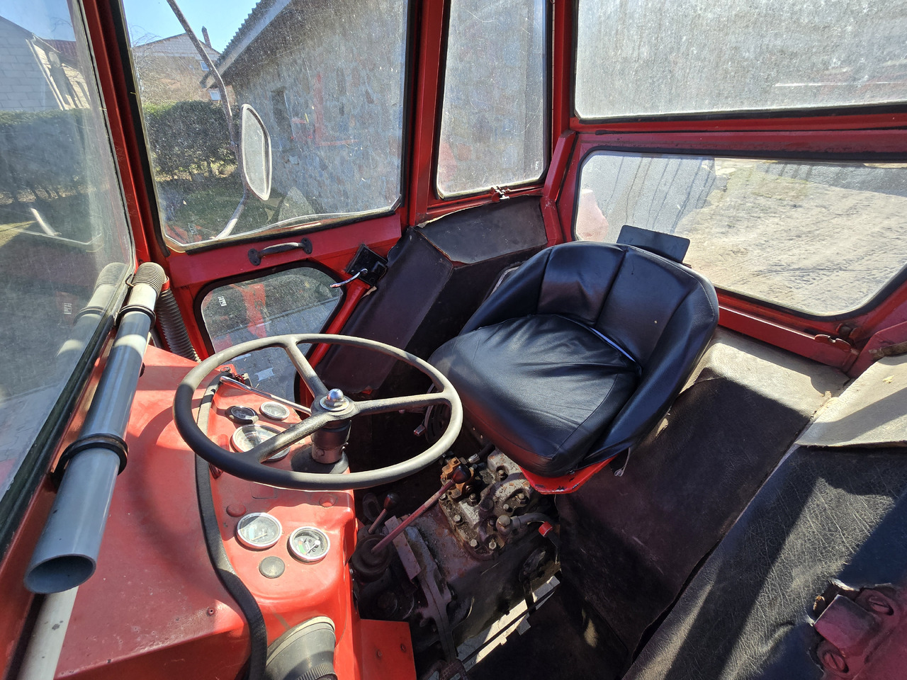 MASSEY FERGUSON 135 - Tracteur agricole: photos 4 MASSEY FERGUSON 135 - Tracteur agricole: photos 4