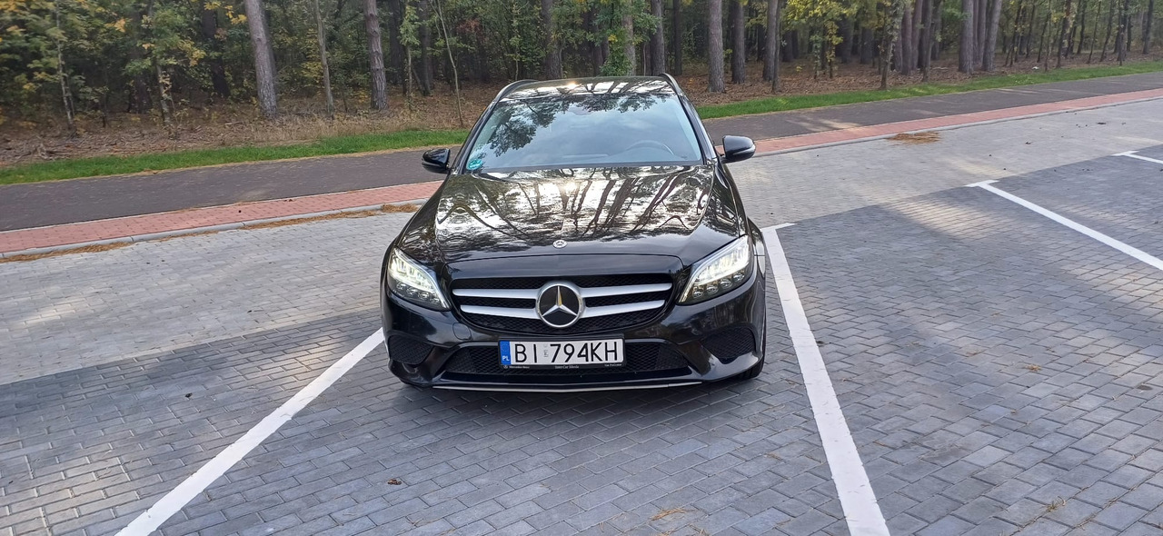 MERCEDES-BENZ C 200 D (W205) - Voiture: photos 2 MERCEDES-BENZ C 200 D (W205) - Voiture: photos 2