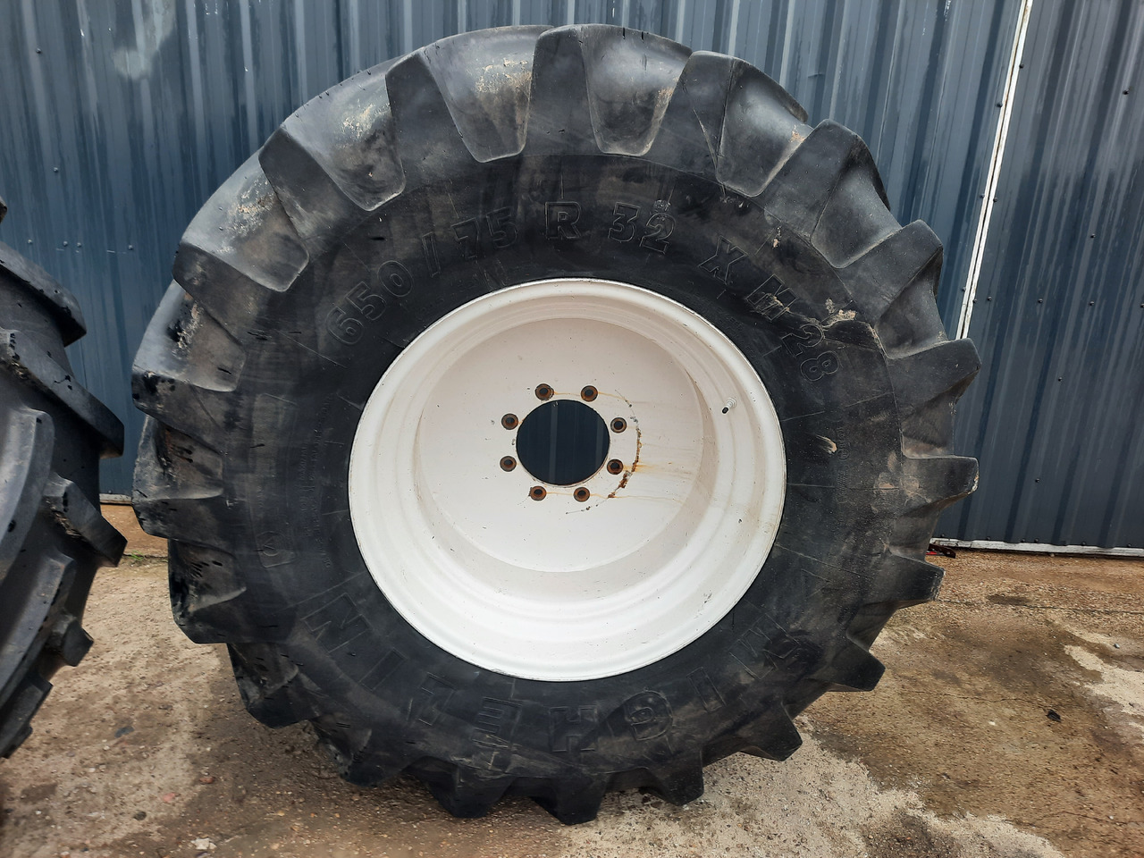 MICHELIN 650/75 R32 - Roue complète pour Machine agricole: photos 2 MICHELIN 650/75 R32 - Roue complète pour Machine agricole: photos 2