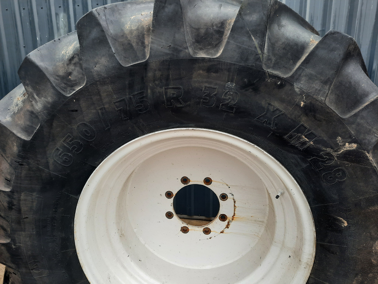 MICHELIN 650/75 R32 - Roue complète pour Machine agricole: photos 5 MICHELIN 650/75 R32 - Roue complète pour Machine agricole: photos 5