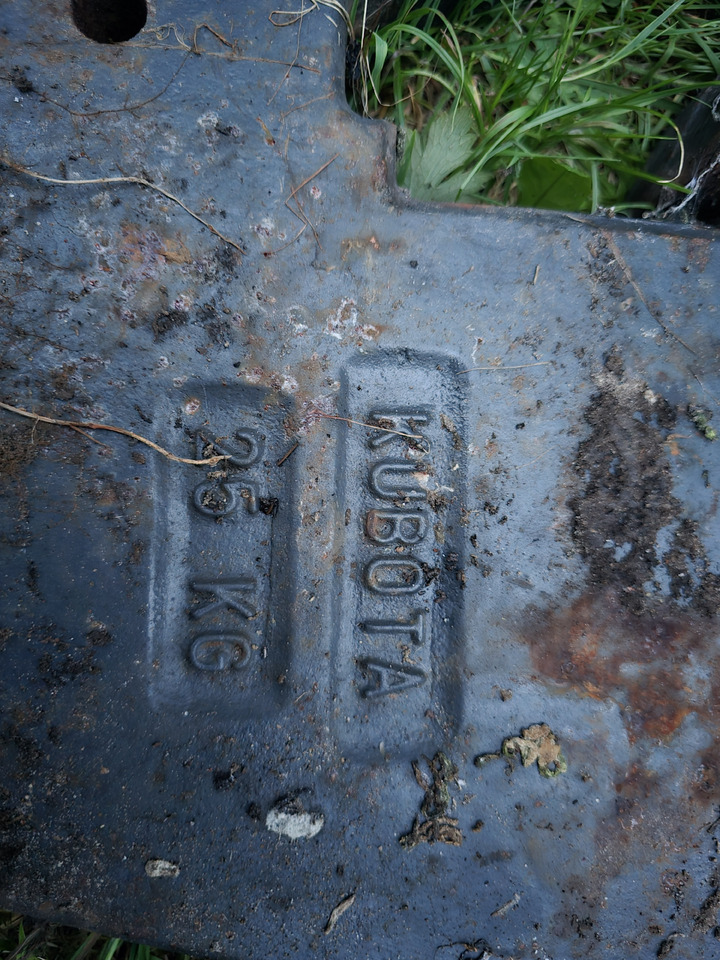 Obciążniki Kubota - Contrepoids: photos 3 Obciążniki Kubota - Contrepoids: photos 3