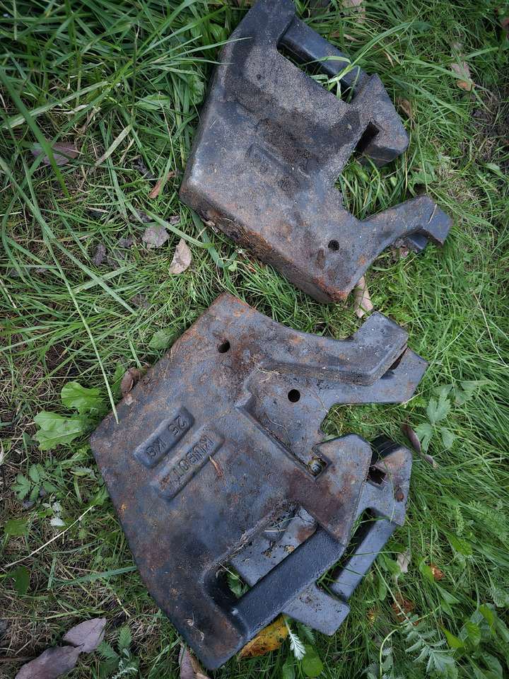 Obciążniki Kubota - Contrepoids: photos 5 Obciążniki Kubota - Contrepoids: photos 5