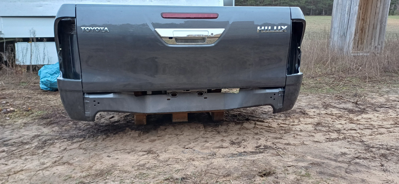 TOYOTA HILUX Extracab (2023 r.) NOWA paka skrzynia - Carrosserie et extérieur pour Autre matériel: photos 5 TOYOTA HILUX Extracab (2023 r.) NOWA paka skrzynia - Carrosserie et extérieur pour Autre matériel: photos 5