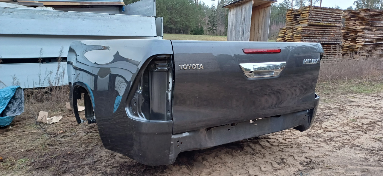 TOYOTA HILUX Extracab (2023 r.) NOWA paka skrzynia - Carrosserie et extérieur pour Autre matériel: photos 4 TOYOTA HILUX Extracab (2023 r.) NOWA paka skrzynia - Carrosserie et extérieur pour Autre matériel: photos 4