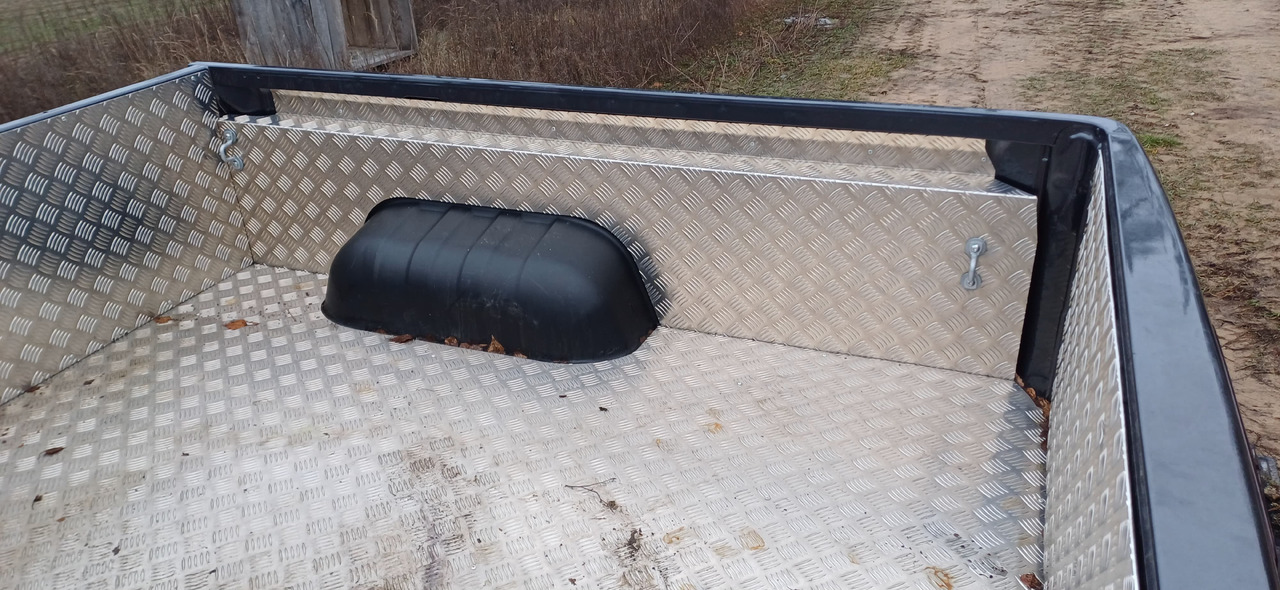 TOYOTA HILUX Extracab (2023 r.) NOWA paka skrzynia - Carrosserie et extérieur pour Autre matériel: photos 3 TOYOTA HILUX Extracab (2023 r.) NOWA paka skrzynia - Carrosserie et extérieur pour Autre matériel: photos 3