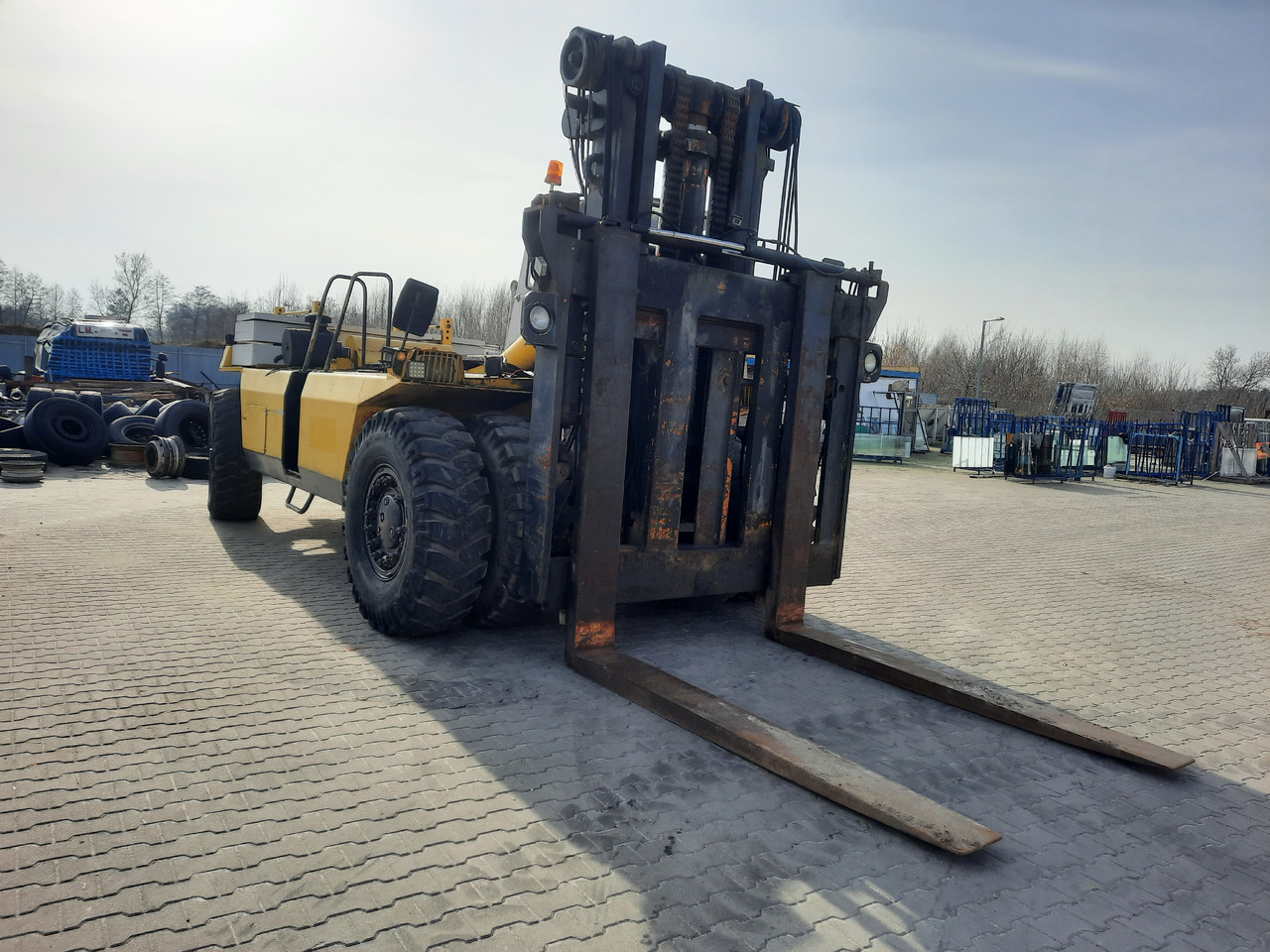 Valmet TD2712 - A25036 - Chariot porte-conteneur: photos 1 Valmet TD2712 - A25036 - Chariot porte-conteneur: photos 1