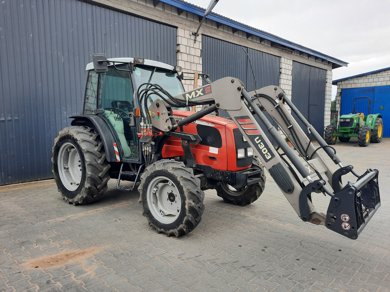 Massey-ferguson 2210 - Tracteur agricole: photos 2 Massey-ferguson 2210 - Tracteur agricole: photos 2