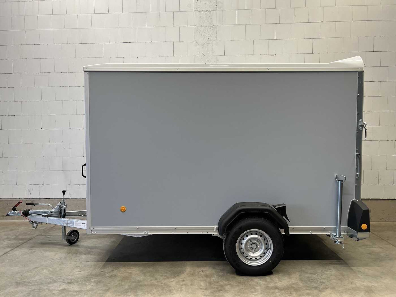 BOECKMANN KT 3015/15 M F Tür TKL Stützen Kofferanhänger - Remorque fourgon: photos 3 BOECKMANN KT 3015/15 M F Tür TKL Stützen Kofferanhänger - Remorque fourgon: photos 3