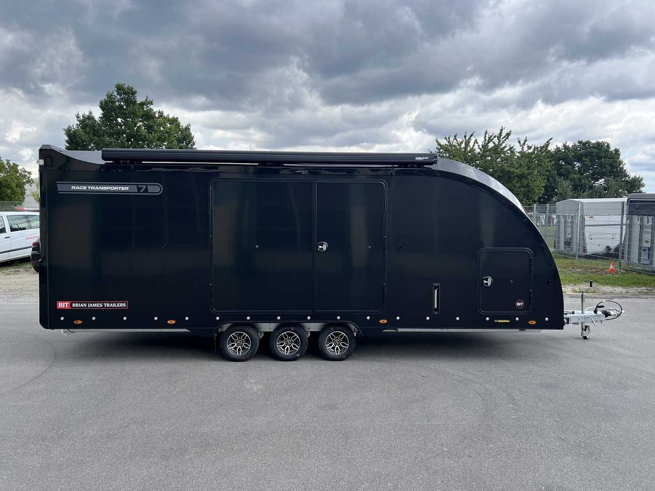 BRIAN_JAMES Race Transporter 7 Autotransporter geschlossen - Remorque porte-voitures: photos 2 BRIAN_JAMES Race Transporter 7 Autotransporter geschlossen - Remorque porte-voitures: photos 2