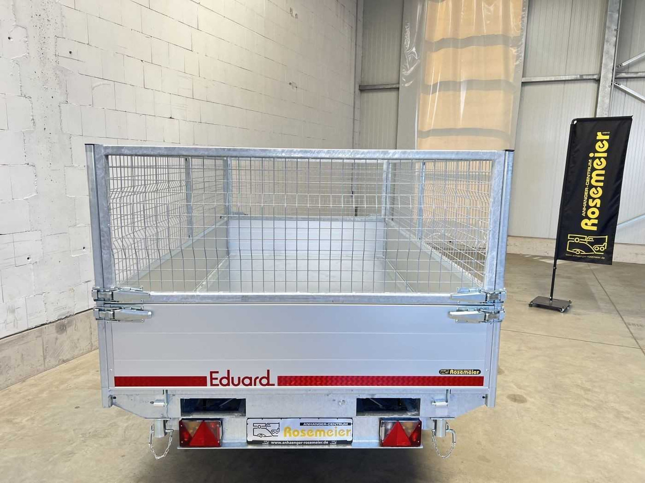 EDUARD 3318-4-34-3563-P Gitter Dreiseitenkipper - Remorque benne: photos 3 EDUARD 3318-4-34-3563-P Gitter Dreiseitenkipper - Remorque benne: photos 3