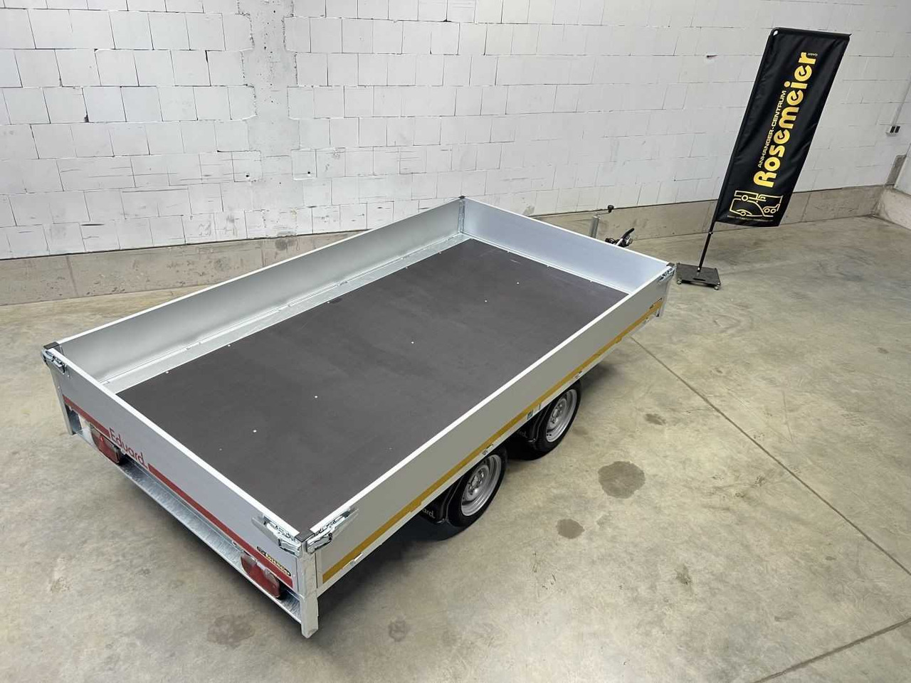 EDUARD 3318-4-P3-2763 Hochlader - Remorque voiture: photos 5 EDUARD 3318-4-P3-2763 Hochlader - Remorque voiture: photos 5