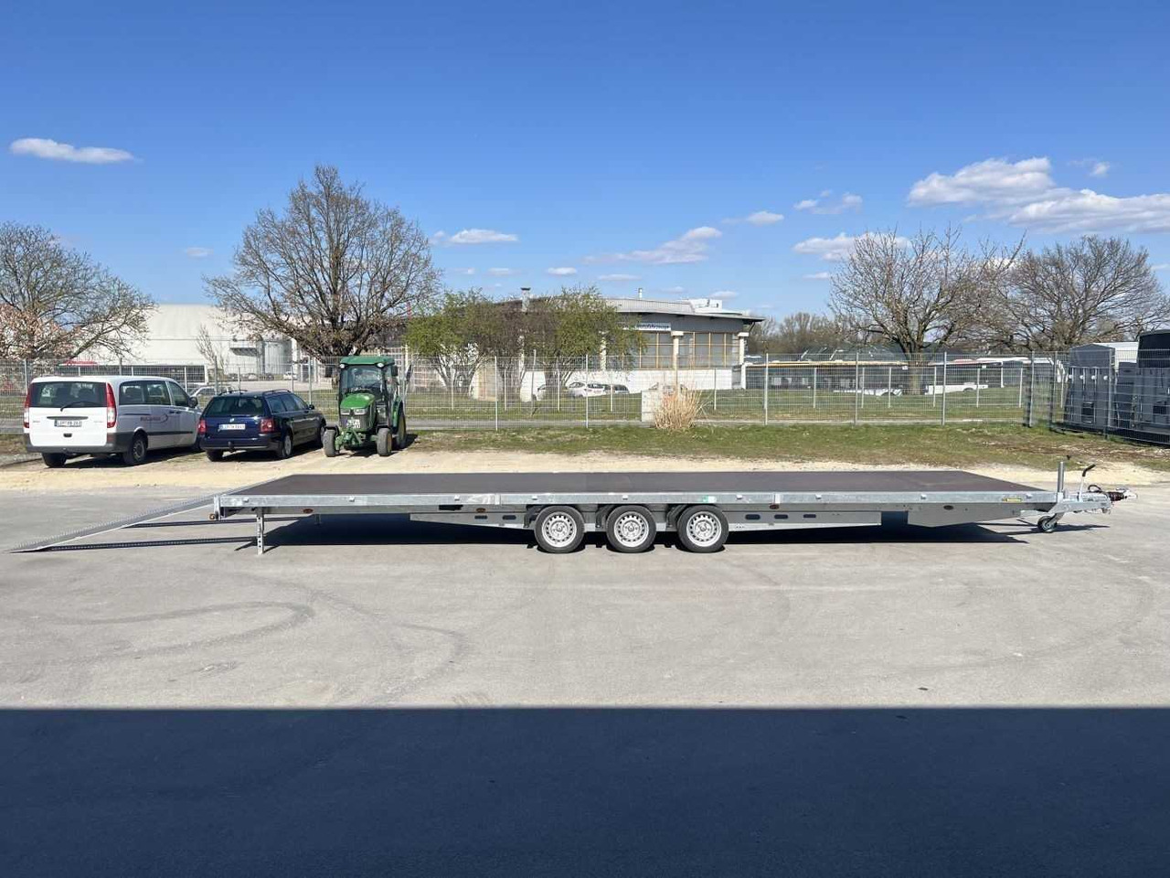 EDUARD 8524-5-POV-3563 Tridem Hochlader - Remorque voiture: photos 1 EDUARD 8524-5-POV-3563 Tridem Hochlader - Remorque voiture: photos 1