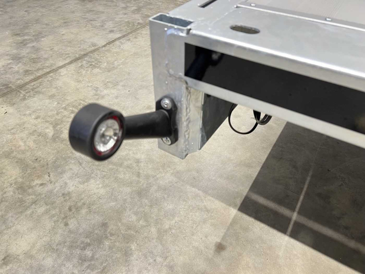 Remorque porte-voitures neuf MARTZ GT Plateau 450/2 S 3T Alu Plattformanhänger: photos 11 Remorque porte-voitures neuf MARTZ GT Plateau 450/2 S 3T Alu Plattformanhänger: photos 11