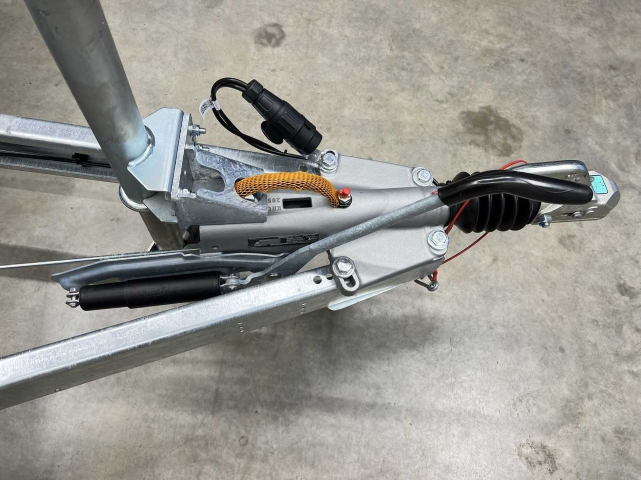 Remorque porte-voitures neuf MARTZ GT Plateau 450/2 S 3T Alu Plattformanhänger: photos 24 Remorque porte-voitures neuf MARTZ GT Plateau 450/2 S 3T Alu Plattformanhänger: photos 24