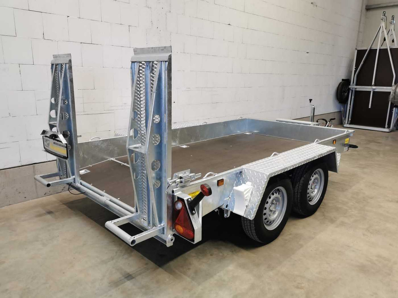 VARIANT 2716 B3 Maschinentransporter - Remorque: photos 2 VARIANT 2716 B3 Maschinentransporter - Remorque: photos 2