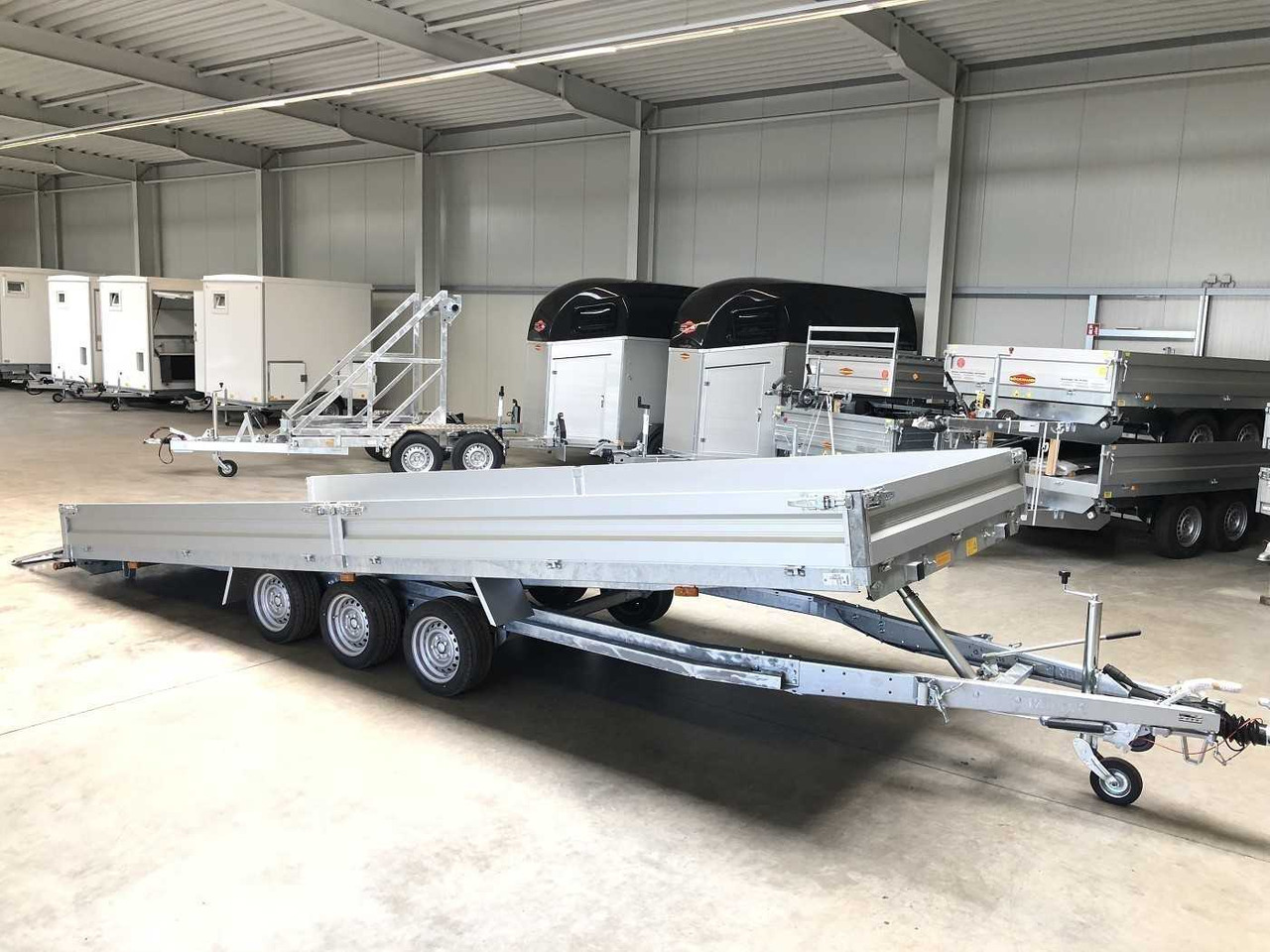 VARIANT 3500 U6 3-Achser Maschinentransporter - Remorque: photos 2 VARIANT 3500 U6 3-Achser Maschinentransporter - Remorque: photos 2