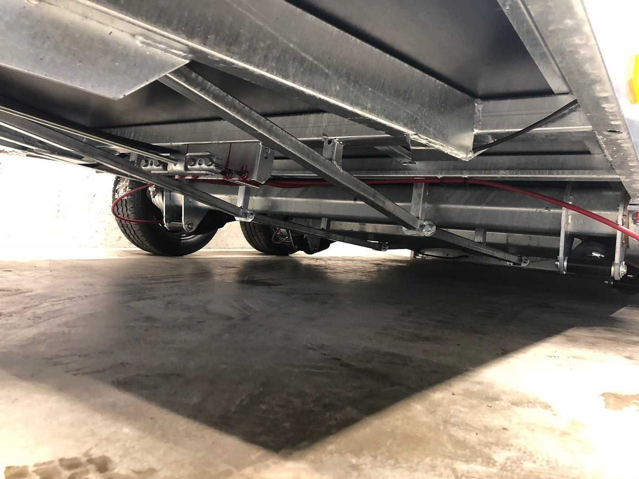 Remorque porte engin neuf VEZEKO Husky FB 35.35 E-Pumpe Maschinentransporter: photos 10