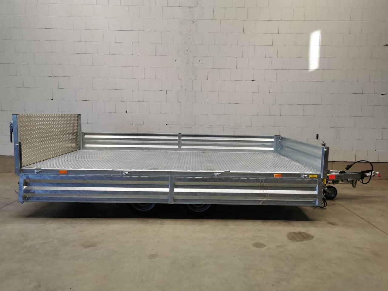 Remorque benne neuf VEZEKO Juki 35.3 Multi Stahl Multidreiseitenkipper: photos 20 Remorque benne neuf VEZEKO Juki 35.3 Multi Stahl Multidreiseitenkipper: photos 20