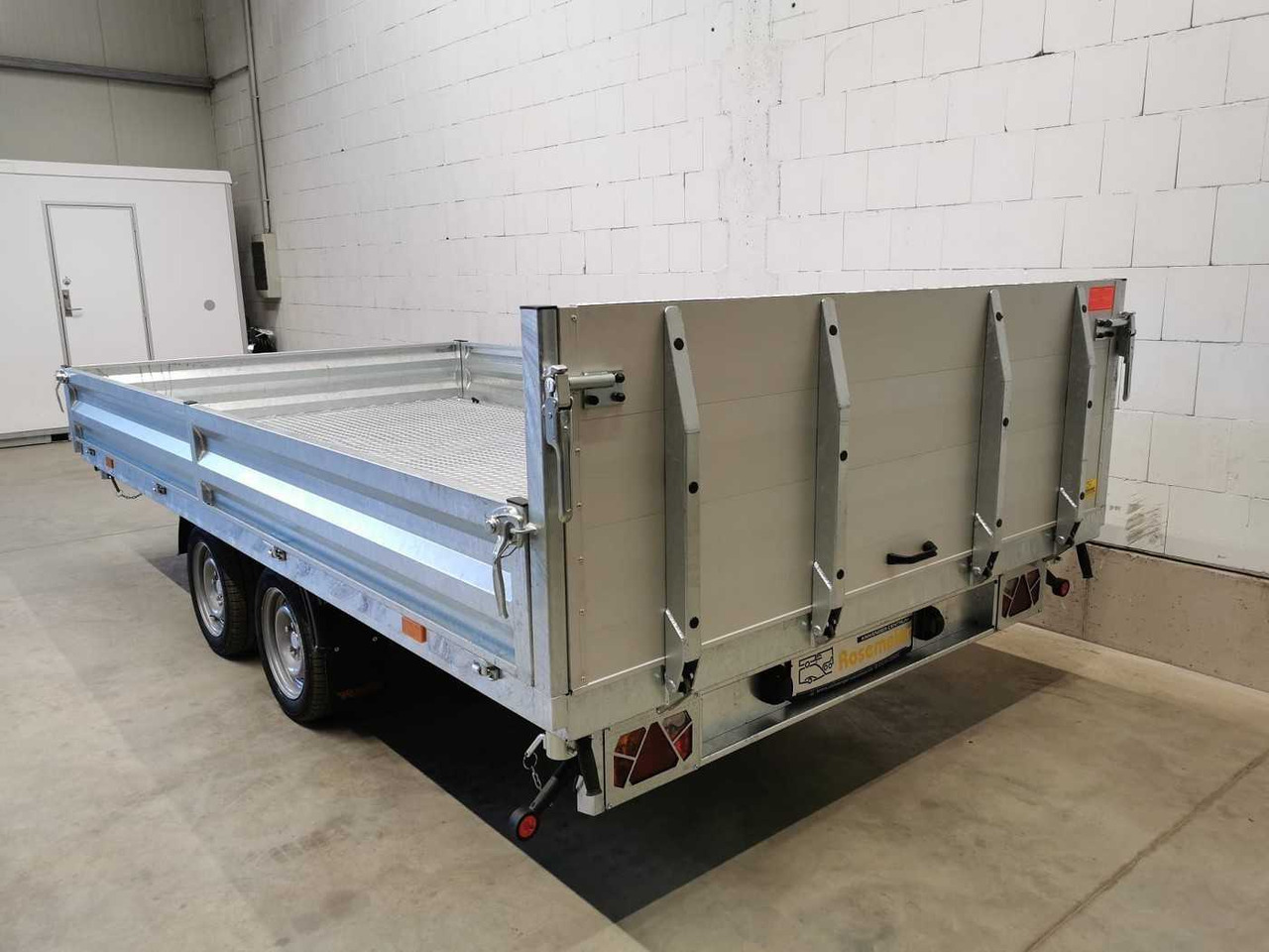 Remorque benne neuf VEZEKO Juki 35.3 Multi Stahl Multidreiseitenkipper: photos 25 Remorque benne neuf VEZEKO Juki 35.3 Multi Stahl Multidreiseitenkipper: photos 25