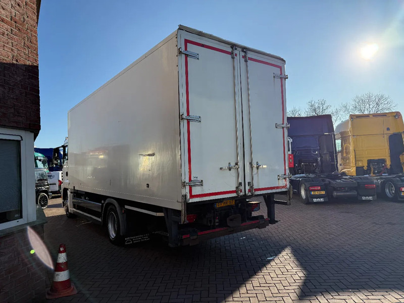 MAN TGS 18.320 TGS 18.320 4X2 LL mit Wechsel Koffer und LBW Euro5 - Camion fourgon: photos 5 MAN TGS 18.320 TGS 18.320 4X2 LL mit Wechsel Koffer und LBW Euro5 - Camion fourgon: photos 5