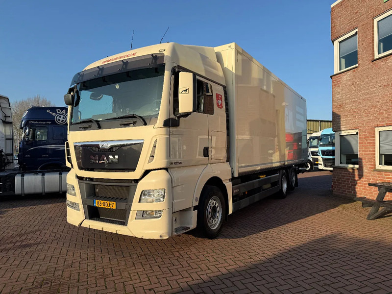 MAN TGX TGX 26.400 6X2-2 BL Iso Koffer mit LBW und Heizung EURO6 Holland Truck - Camion fourgon: photos 2 MAN TGX TGX 26.400 6X2-2 BL Iso Koffer mit LBW und Heizung EURO6 Holland Truck - Camion fourgon: photos 2