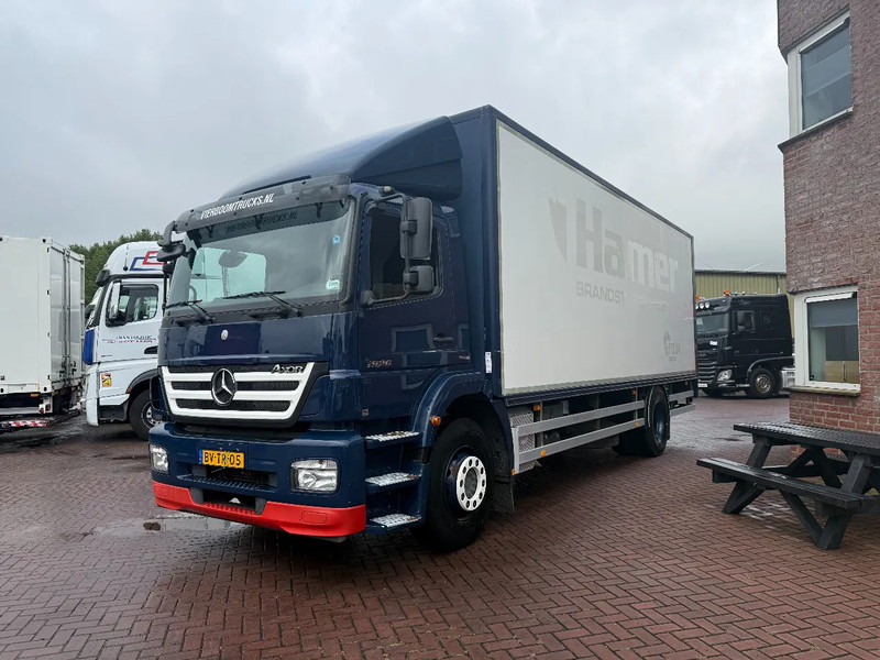 Mercedes-Benz Axor 1926 4x2 KOFFER MIT LBW / SCHALTGETRIEBE / 239211KM / SUPER ZUSTAND / HOLLAND TRUCK!!! - Camion fourgon: photos 2 Mercedes-Benz Axor 1926 4x2 KOFFER MIT LBW / SCHALTGETRIEBE / 239211KM / SUPER ZUSTAND / HOLLAND TRUCK!!! - Camion fourgon: photos 2