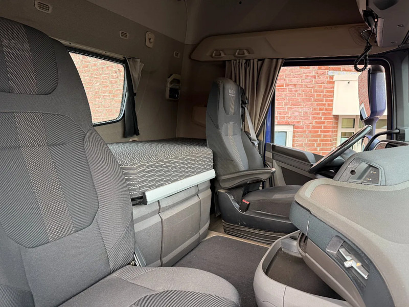 DAF XF 450 XF450 4X2 NGD / 7-2022 / Full spoilers / Alcoa / Camera / Holland Truck !!!!!!!!! - Tracteur routier: photos 4 DAF XF 450 XF450 4X2 NGD / 7-2022 / Full spoilers / Alcoa / Camera / Holland Truck !!!!!!!!! - Tracteur routier: photos 4