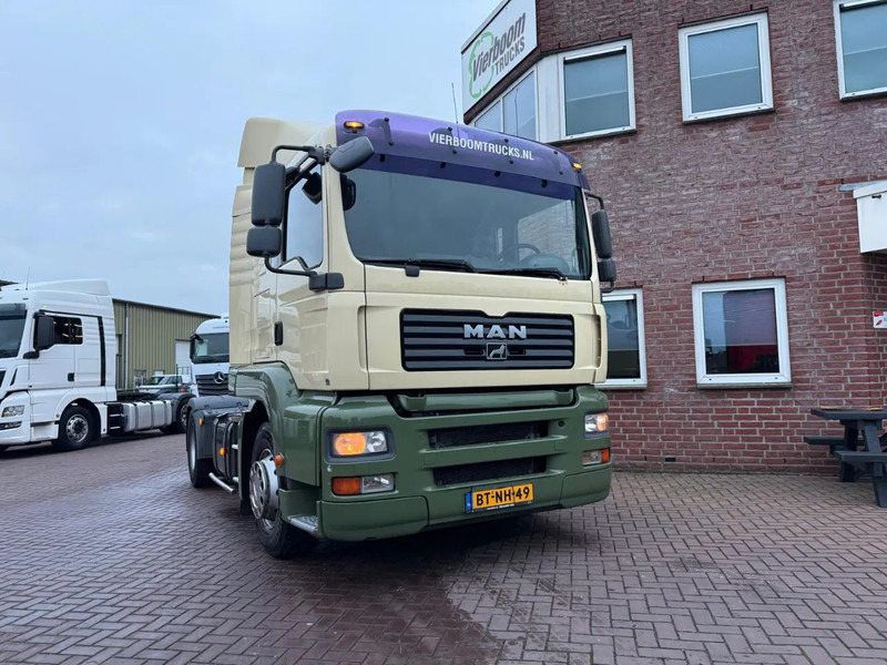 MAN TGA 18.320 TGA 18.320 4X2 / Airco/ Sleeping cabin / Euro 4 Holland Truck- Top Condition - Tracteur routier: photos 1 MAN TGA 18.320 TGA 18.320 4X2 / Airco/ Sleeping cabin / Euro 4 Holland Truck- Top Condition - Tracteur routier: photos 1