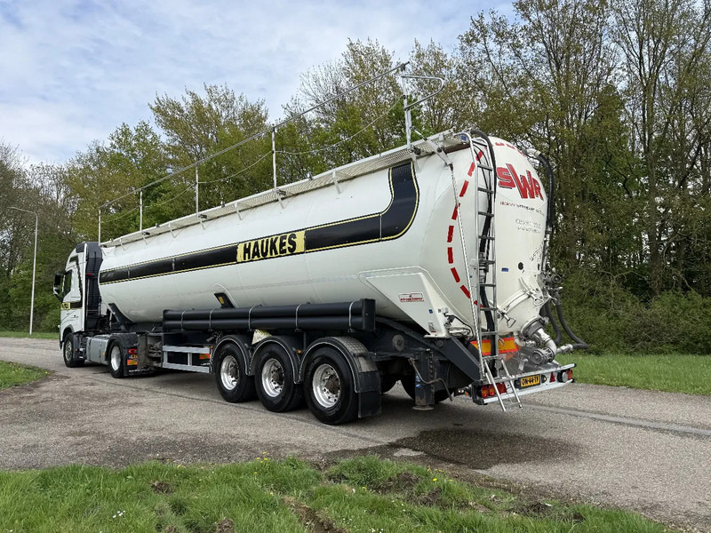 Volvo FH 420 4X2 MIT KASSBOHRER KIPPSILO SUPER ZUSTAND!!! - Tracteur routier: photos 4 Volvo FH 420 4X2 MIT KASSBOHRER KIPPSILO SUPER ZUSTAND!!! - Tracteur routier: photos 4