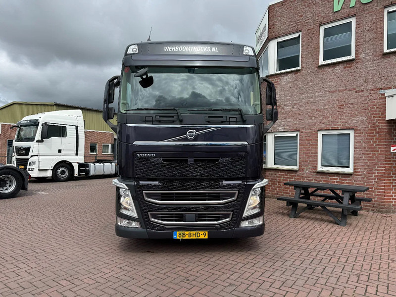 Volvo FH FH420 4X2 Globetrotter XL Kuhlkoffer mit Frigoblock - Camion frigorifique: photos 4 Volvo FH FH420 4X2 Globetrotter XL Kuhlkoffer mit Frigoblock - Camion frigorifique: photos 4