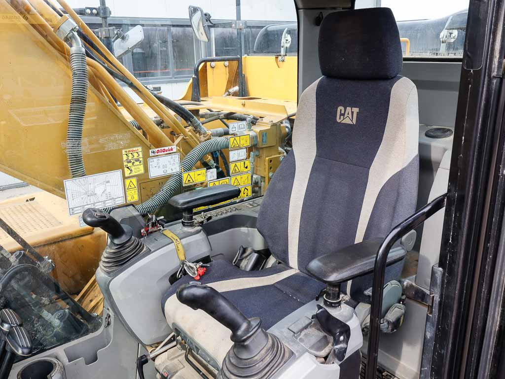 Pelle sur chenille CATERPILLAR 320F: photos 35