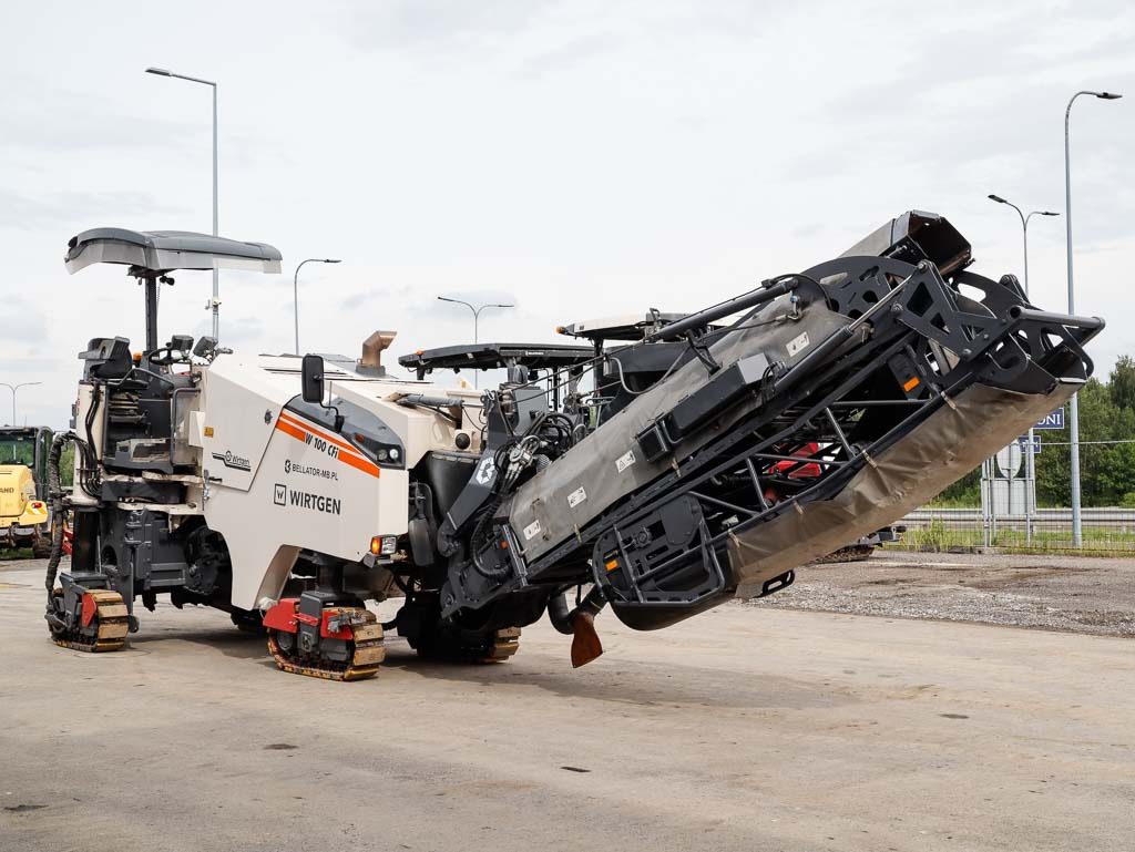 WIRTGEN W 100 CFi - Fraiseuse à froid: photos 4 WIRTGEN W 100 CFi - Fraiseuse à froid: photos 4