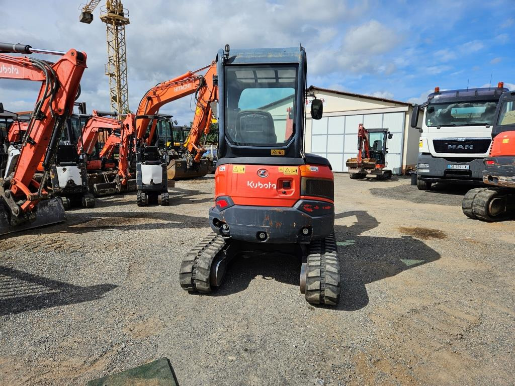 KUBOTA U 27-4 - Mini pelle: photos 4 KUBOTA U 27-4 - Mini pelle: photos 4