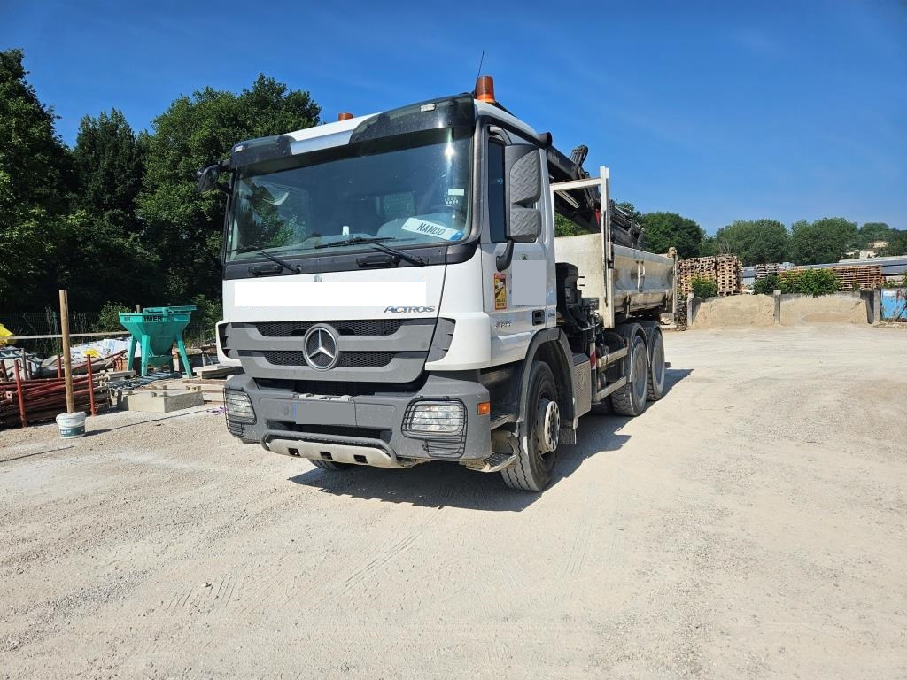 MERCEDES-BENZ 2644 - Camion grue: photos 2 MERCEDES-BENZ 2644 - Camion grue: photos 2