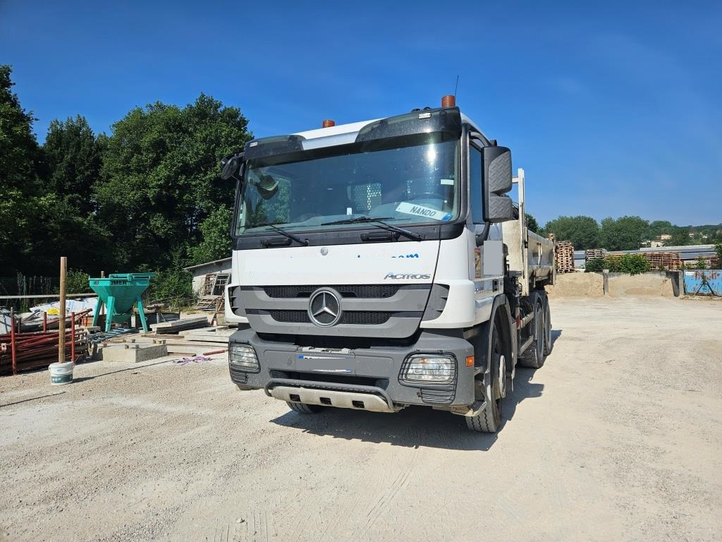 MERCEDES-BENZ 2644 - Camion grue: photos 3 MERCEDES-BENZ 2644 - Camion grue: photos 3