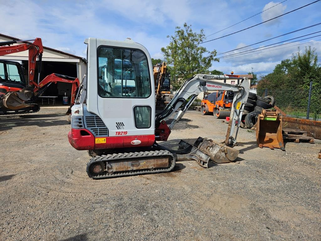 TAKEUCHI TB 219 - Mini pelle: photos 5 TAKEUCHI TB 219 - Mini pelle: photos 5