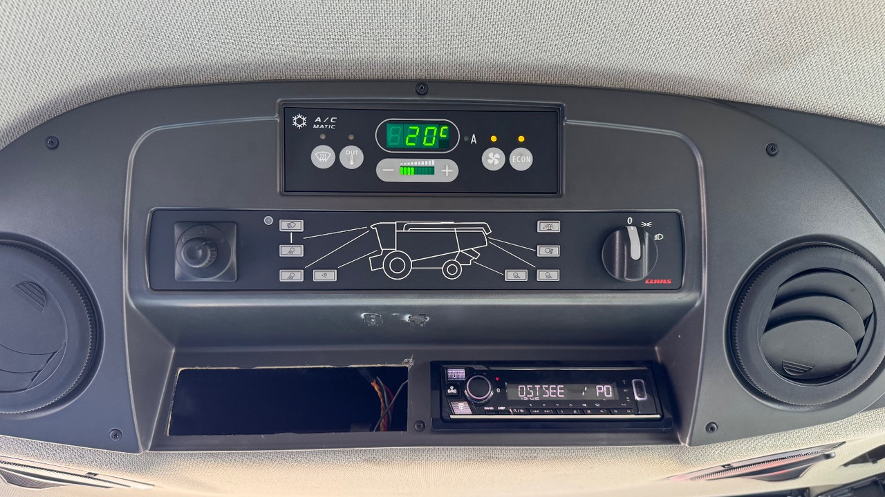 CLAAS Lexion 6900 TerraTrac 890 full Options - Moissonneuse-batteuse: photos 3 CLAAS Lexion 6900 TerraTrac 890 full Options - Moissonneuse-batteuse: photos 3