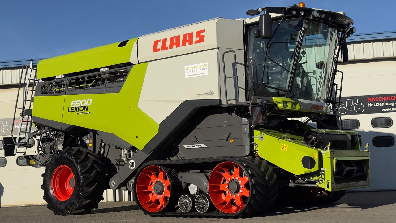 CLAAS Lexion 6900 TerraTrac 890 full Options - Moissonneuse-batteuse: photos 1 CLAAS Lexion 6900 TerraTrac 890 full Options - Moissonneuse-batteuse: photos 1