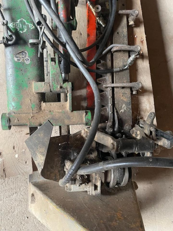 Doppelmesser-Mähwerk, Seitenanbau, passend zum John Deere 1140 - Broyeur/ Épareuse: photos 4 Doppelmesser-Mähwerk, Seitenanbau, passend zum John Deere 1140 - Broyeur/ Épareuse: photos 4
