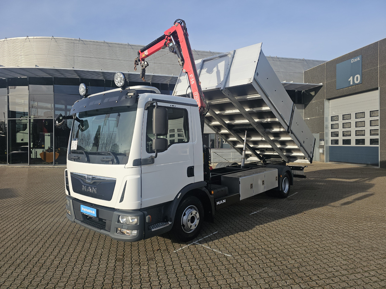 MAN TGL 10.220 - Camion benne, Camion grue: photos 1 MAN TGL 10.220 - Camion benne, Camion grue: photos 1