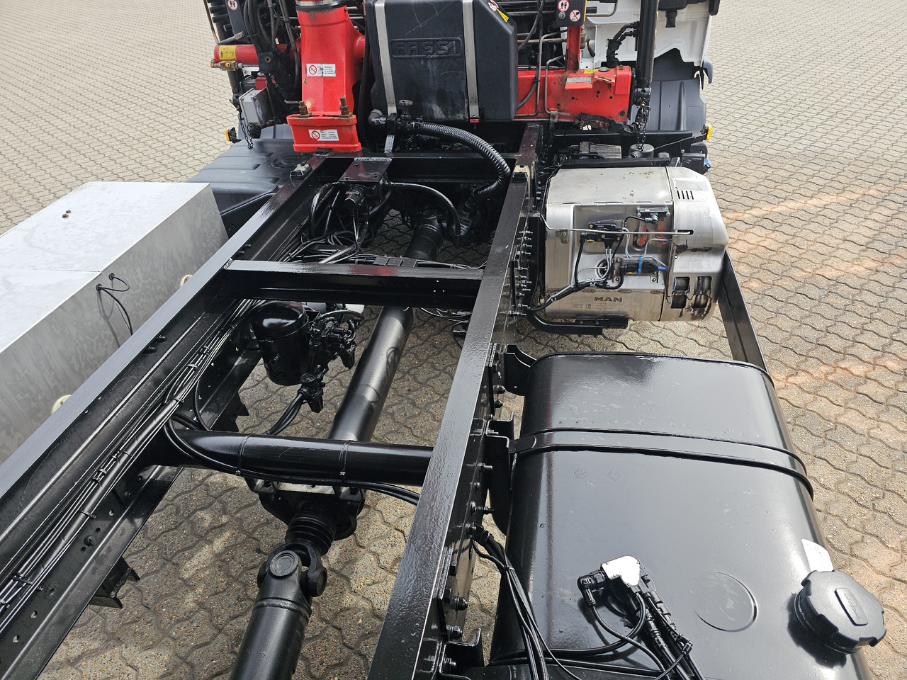 Camion benne, Camion grue MAN TGL 10.220: photos 9