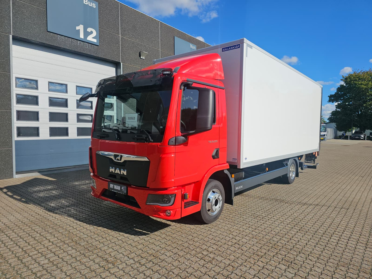 MAN TGL 8.220 - Camion fourgon: photos 1 MAN TGL 8.220 - Camion fourgon: photos 1