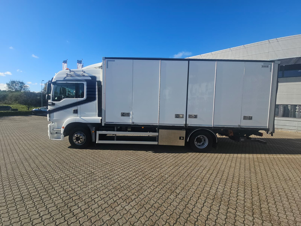 MAN TGM 15.290 - Camion fourgon: photos 2 MAN TGM 15.290 - Camion fourgon: photos 2