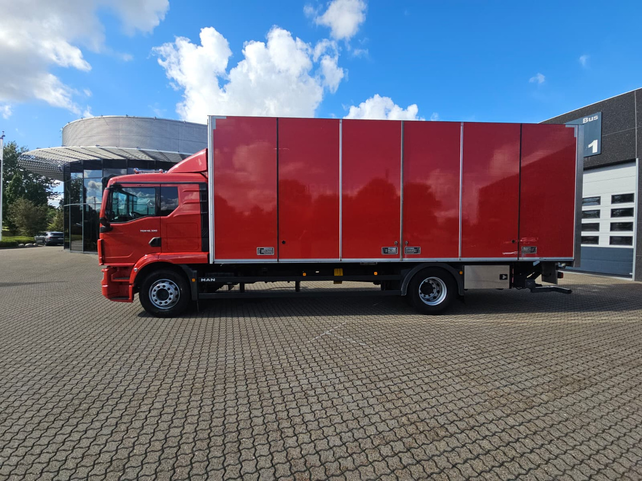 MAN TGM 18.320 - Camion fourgon: photos 2 MAN TGM 18.320 - Camion fourgon: photos 2