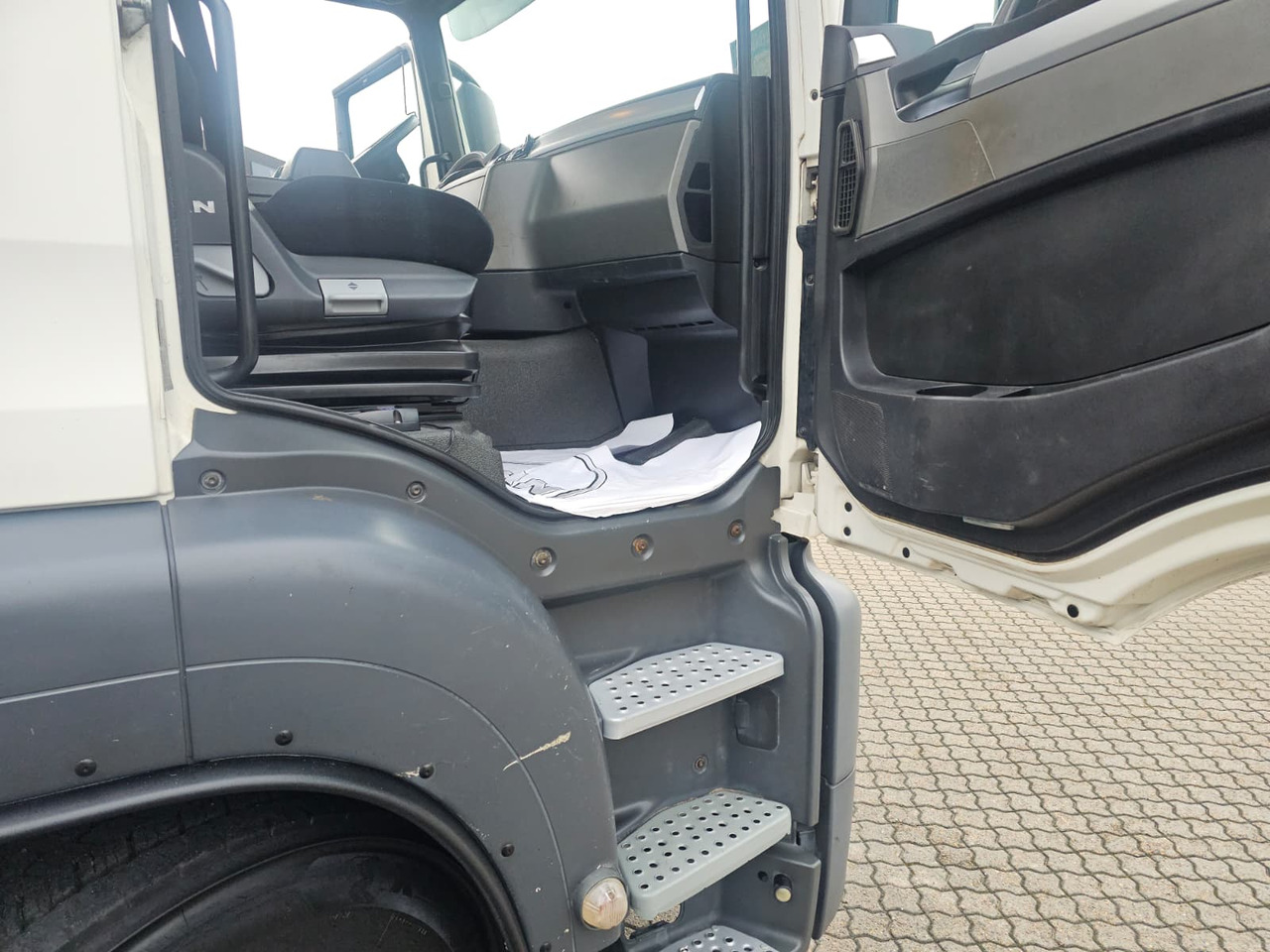 Camion porte-conteneur/ Caisse mobile MAN TGS 26.400 6X2-4: photos 18